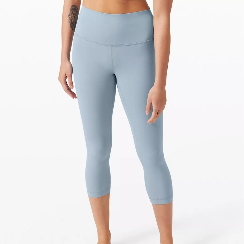 Lululemon Align HR Crop 21" Chambray Size 2 EUC